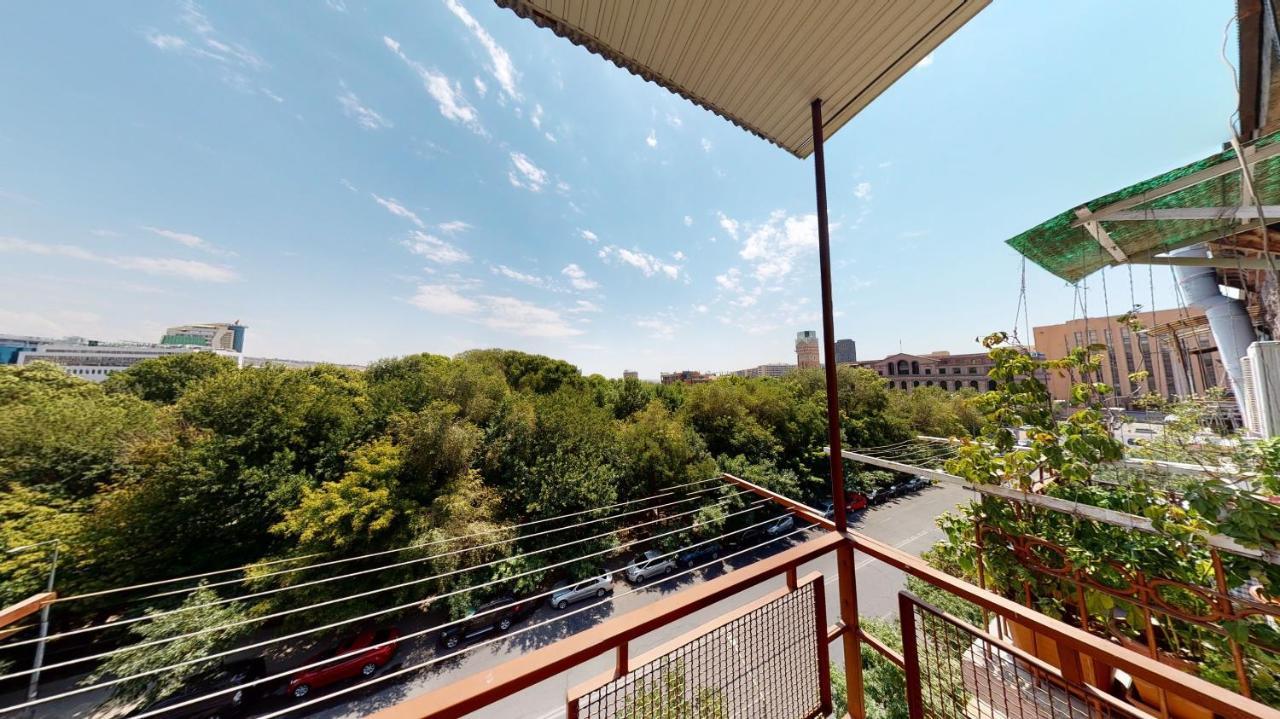 Yerevan City Center Apartment Extérieur photo